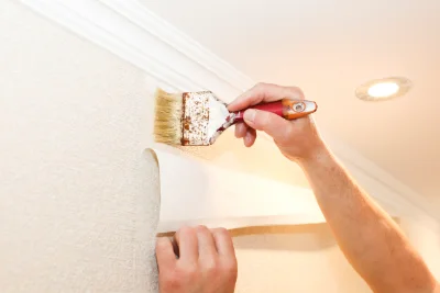 Pose de papier peint à D'Huison-Longueville — revêtements muraux et toiles de verre